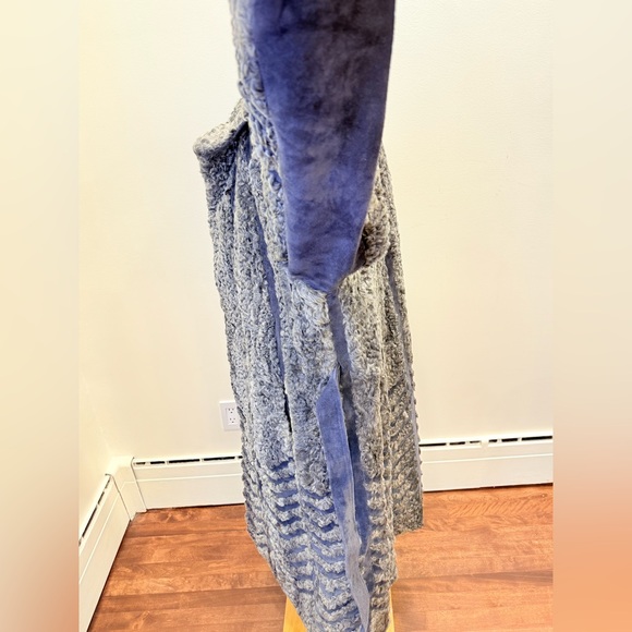 Vintage gray ASTRAKHAN LAMB sheep & Suede coat Jacket with chevron pattern strip - Picture 7 of 16